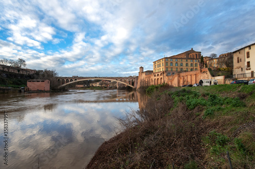 France Gaillac Tarn 04-2018 : Gaillac is a town situated between Toulouse and Albi photo