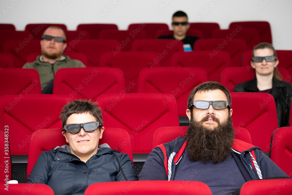 Obraz premium Social distancing in public society. COVID-19 coronavirus outbreak concept.