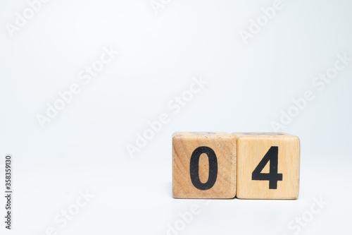 Cube and square set with number bullet point from 00 to 31