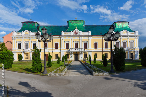 Konstfotografi Vrsac, Serbia - June 04, 2020: Bishop's Palace Of The Banat Eparchy (serbian: Vladicanski dvor) in Vrsac, Serbia