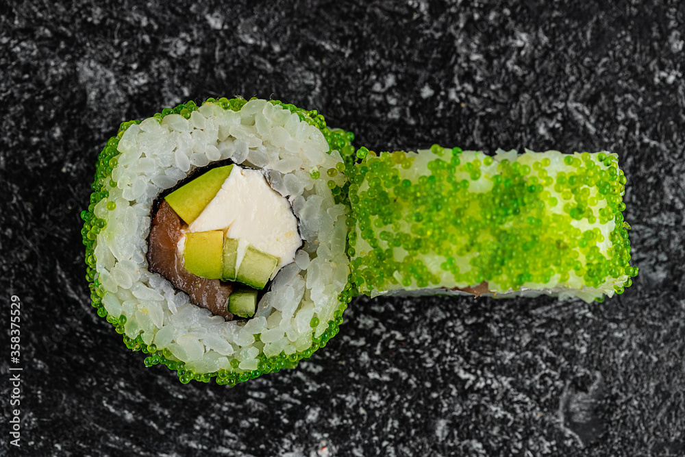 green-tobiko