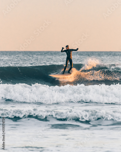 Photography surfing the waves