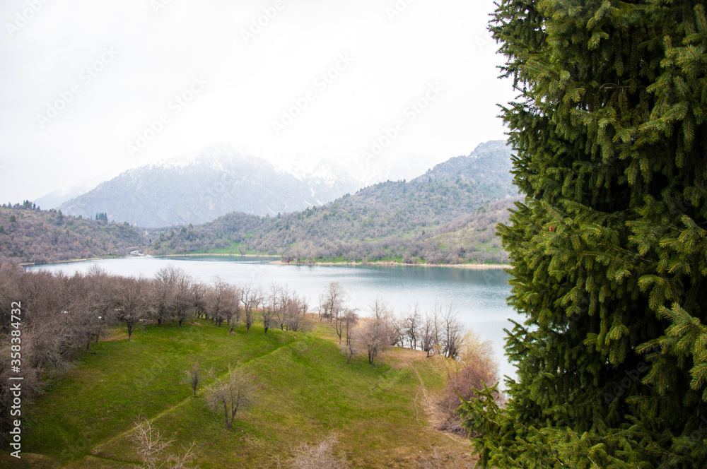 Fototapeta premium mountain lake in the mountains