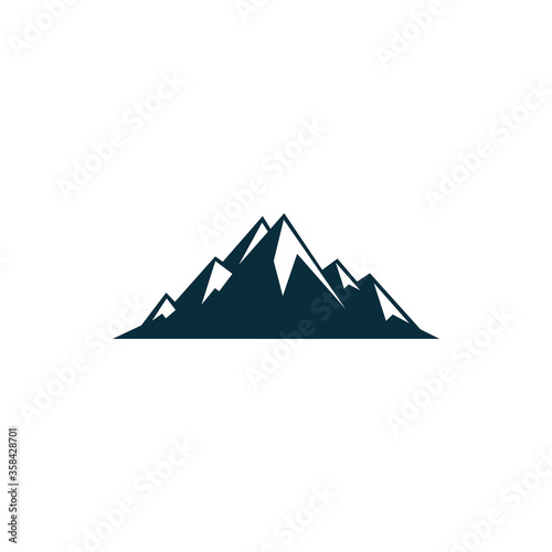 Mountain logo vector. Snow mountain  illustrations design. 