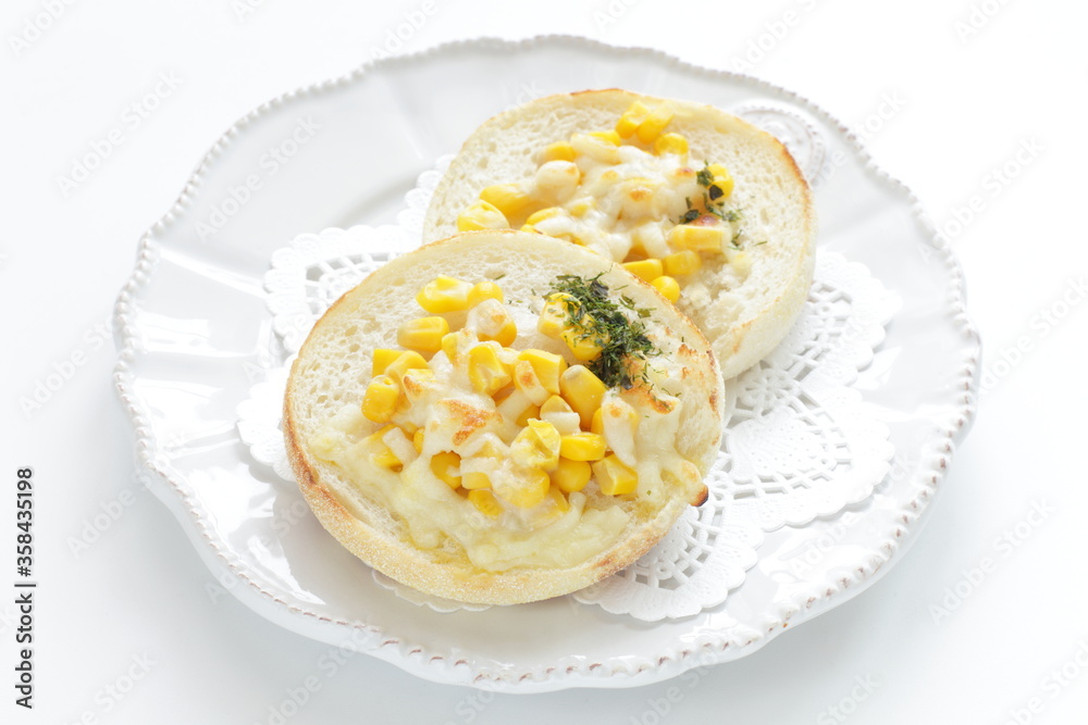 Sweet corn and cheese toasted English muffin sandwich Sweet corn and cheese toasted English muffin sandwich