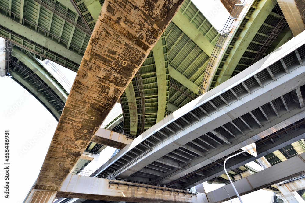 阪神高速の北港ジャンクション StockFoto Adobe Stock