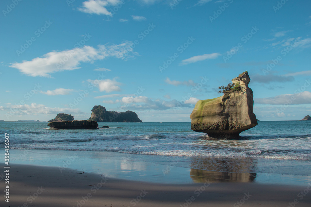 Fototapeta premium Smiling Sphinx Rock located beside the Cathedral Cove in The Coromandel in New Zealand. June ‎5, ‎2018