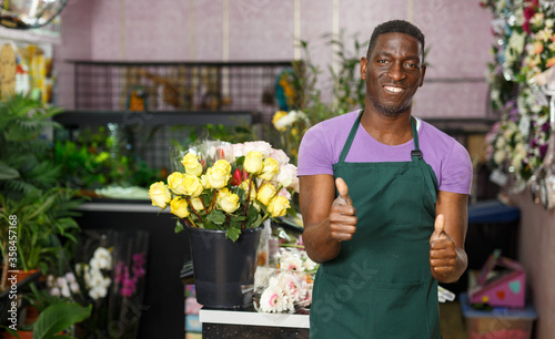 Florist giving thumbs up