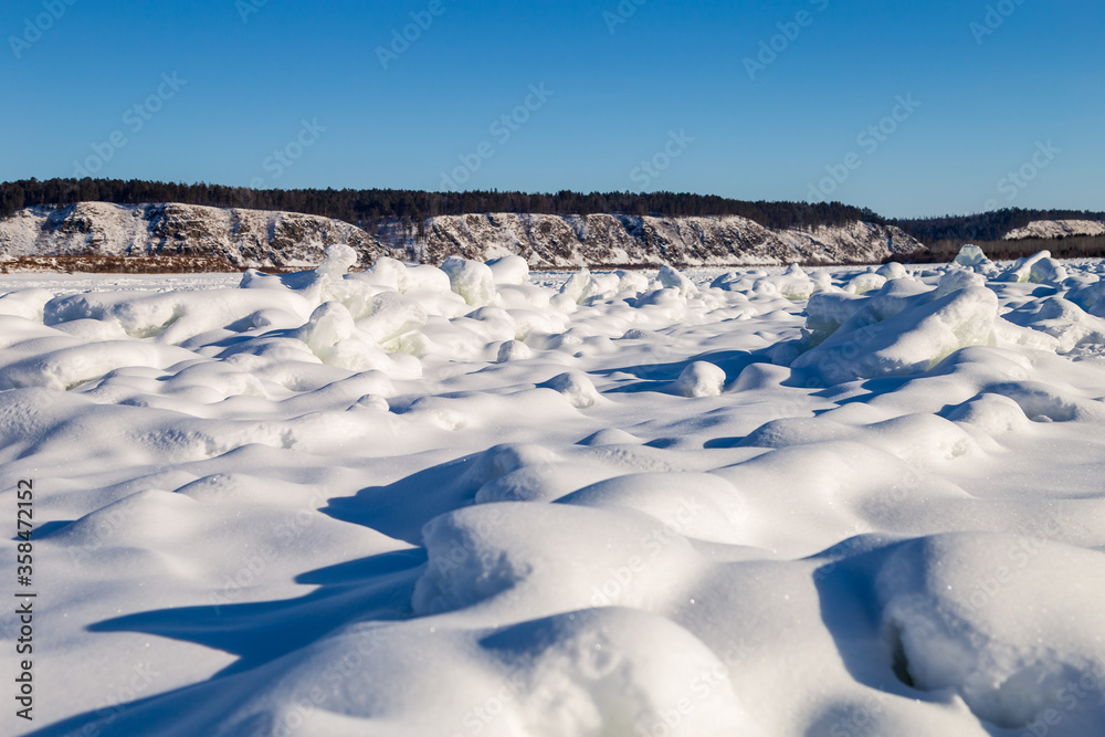 Obraz premium winter landscape with snow covered trees