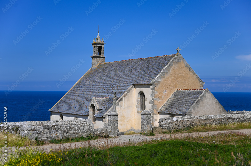 chapelle à la pointe du Van en Bretagne