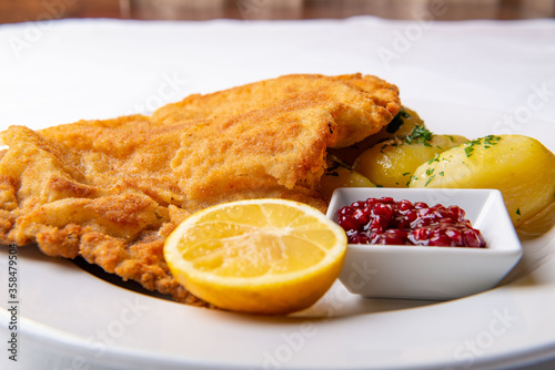 Wiener Schnitzel with potato
