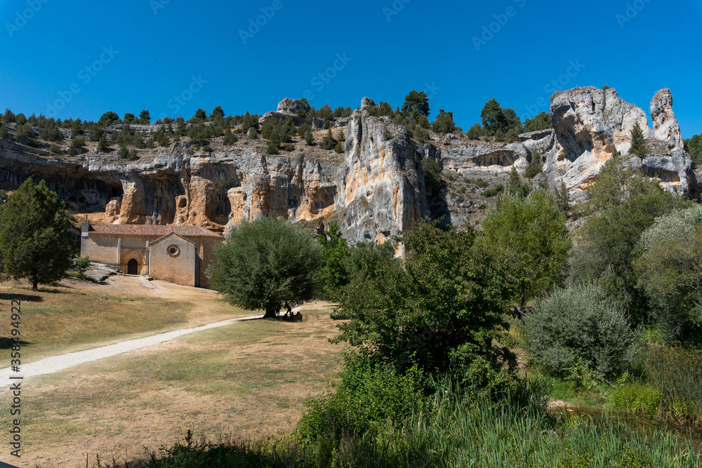 Φωτογραφία Templar hermitage of San Bartolome and natural park of the Cañon del Rio Lobos i