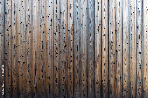 焼杉の板壁 