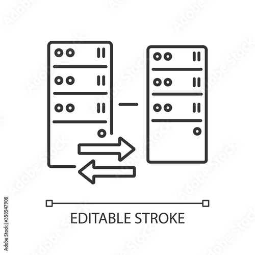 Reverse proxy linear icon. Website host server protection, modern cybersecurity thin line customizable illustration. Contour symbol. Vector isolated outline drawing. Editable stroke