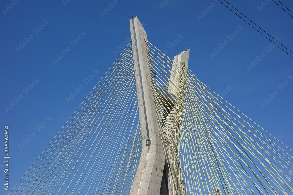 Sao Paulo/Brazil: cable-stayed bridge, cityscape. 'ponte estaiada'