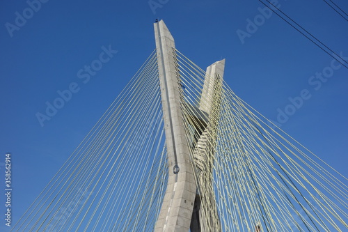 Sao Paulo/Brazil: cable-stayed bridge, cityscape. 'ponte estaiada' © Caio