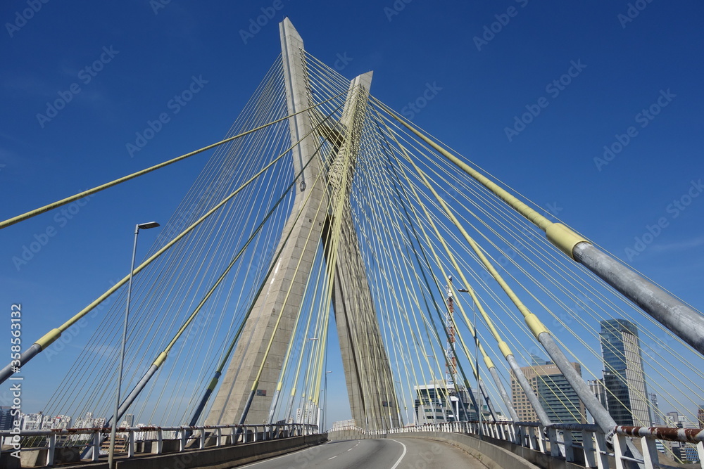 Sao Paulo/Brazil: cable-stayed bridge, cityscape. 'ponte estaiada'