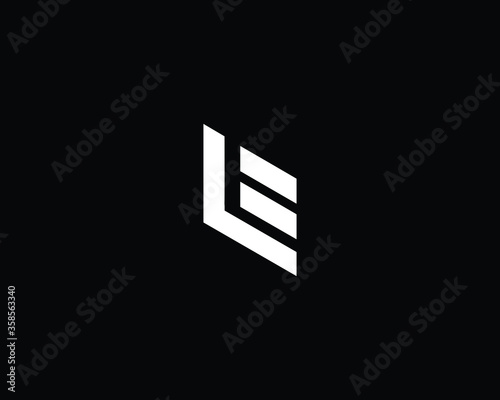 Creative Minimal Alphabet Letter LE Logo Monogram