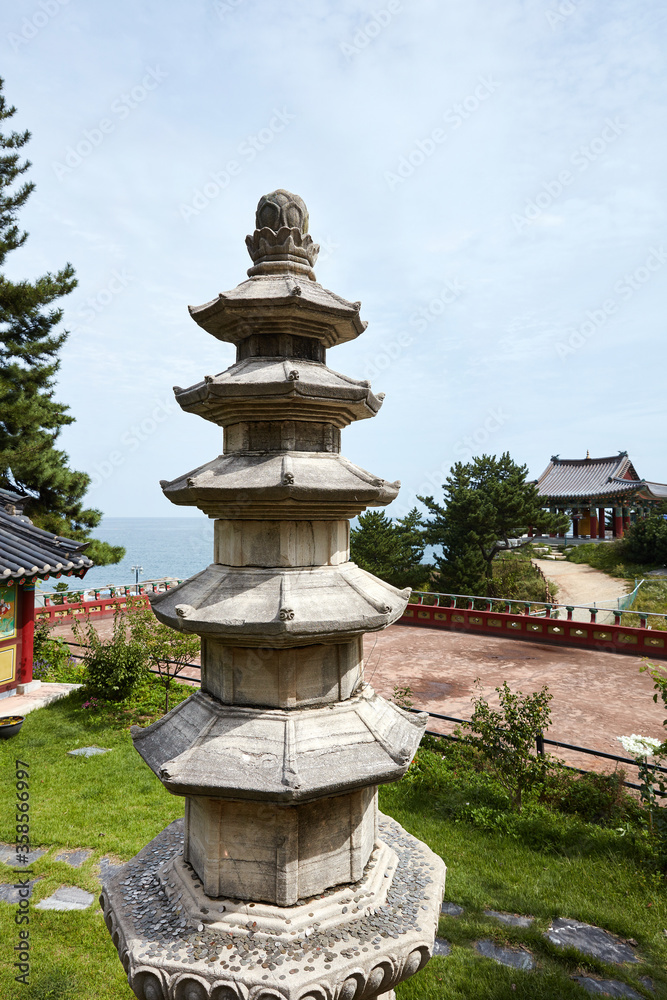 Hyuyuam in Yangyang-gun, South Korea. Temple on the beach.
Hyuyuam in Yangyang-gun, South Korea. Temple on the beach.