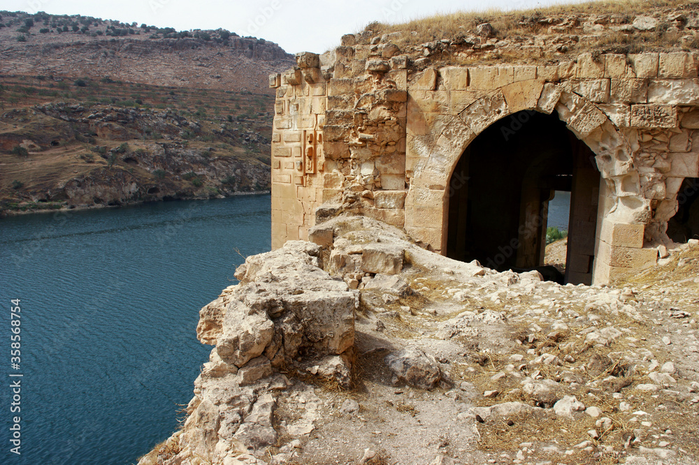 Fototapeta premium Euphrates river & Crusaders castle Rumkale