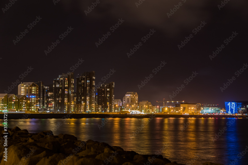 レイキャビク 夜景 レイキャビク 夜景