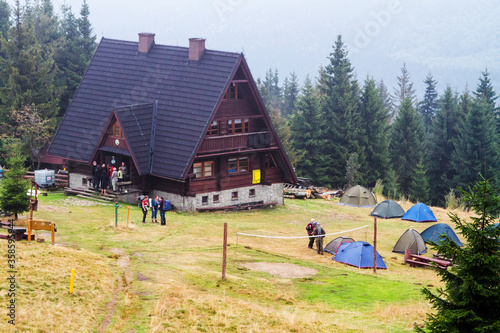 Fototapeta Naklejka Na Ścianę i Meble -  Rycerzowa - Shelter in Beskid Zywiecki Mountains, Carpathian Mountains, Poland