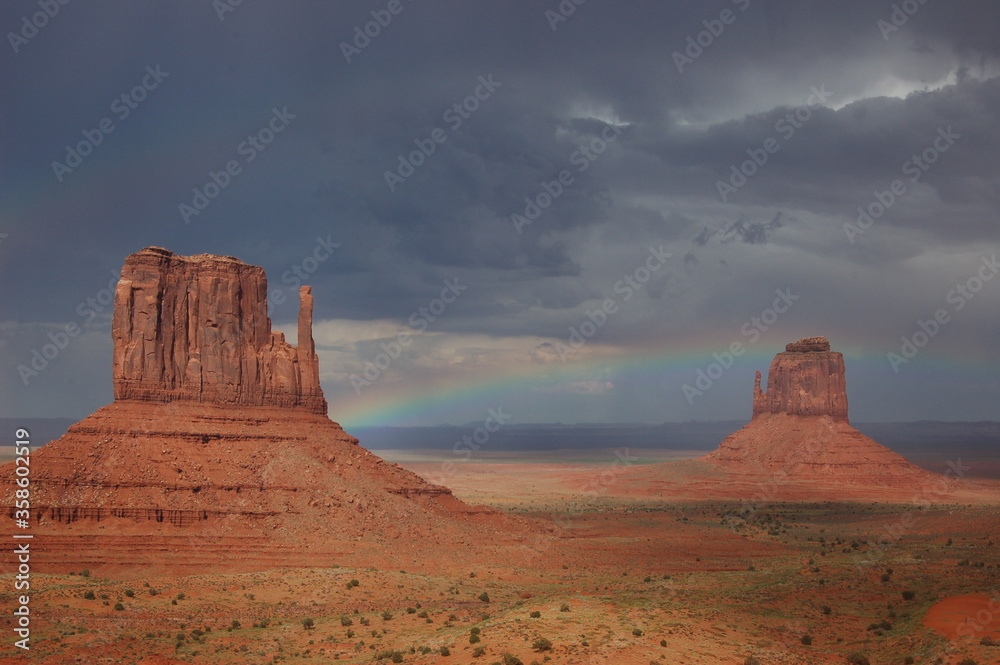 Mittens rainbow monument valley