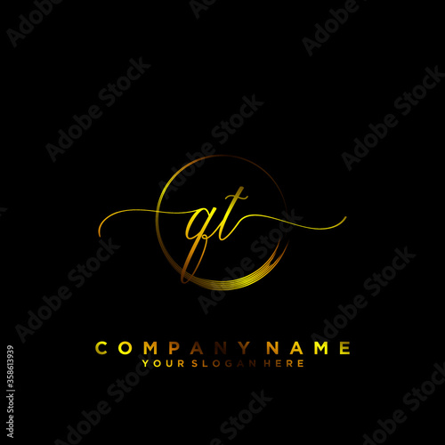 QT Initial handwriting logo vector 