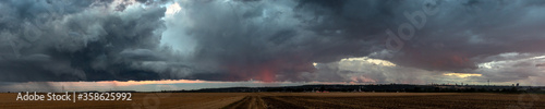 Dramatic thundercloud over a wheat field © Circumnavigation