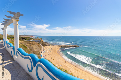 Vista da Praia da Ericeira em Portugal
