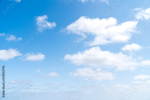 Fototapeta Naklejka Na Ścianę i Meble -  blue sky with white clouds - perfect for sky replacement