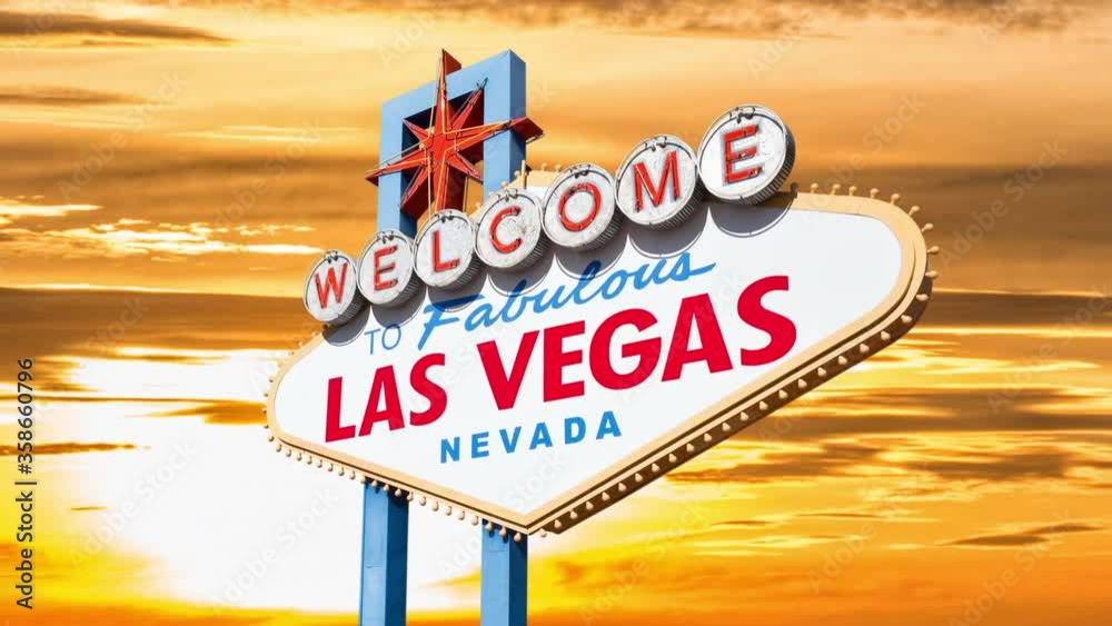 Welcome to Las Vegas Sign with time lapse sunset sky. Stock Video