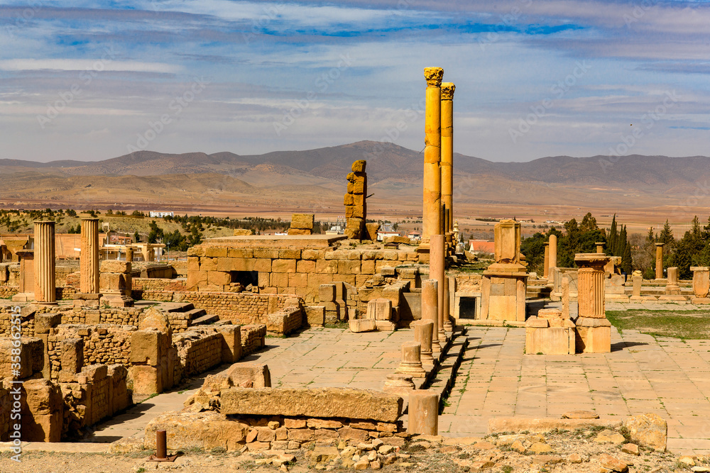 Columns of Timgad, a Roman-Berber city in the Aures Mountains of Algeria. (Colonia Marciana Ulpia Traiana Thamugadi). UNESCO World Heritage Site