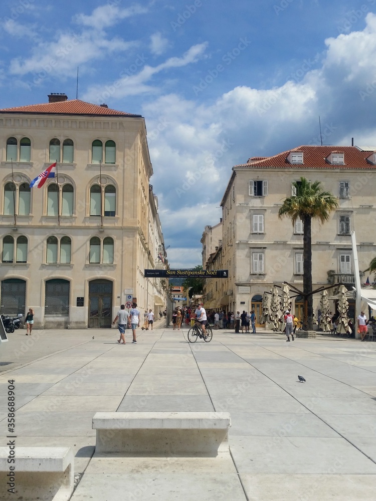 Naklejka premium Una plaza en Split