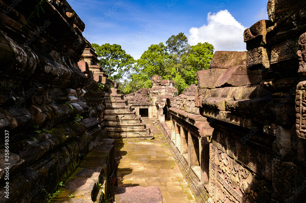 Fototapeta premium It's Baphuon, a temple at Angkor, Cambodia. Built as the state temple of Udayadityavarman II dedicated to the Hindu God Shiva.