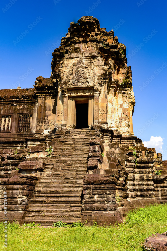 It's Angkor Wat, Cambodia, the largest religious monument in the world, UNESCO World Heritage It's Angkor Wat, Cambodia, the largest religious monument in the world, UNESCO World Heritage