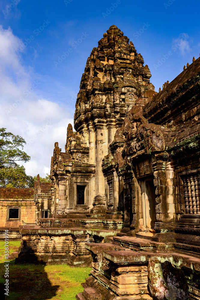 Naklejka premium It's Banteay Samre, a temple at Angkor, Cambodia. It's named after the Samre, an ancient people of Indochina