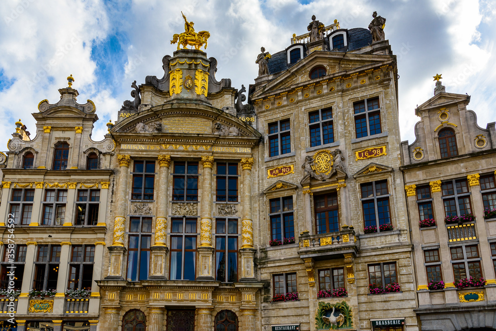 L'Etoile, Le Cygne, L'Arbre d'or, La Rose, Le Mont Thabor, Grand Place of Brussels, the capital of Belgium. UNESCO World Heritage