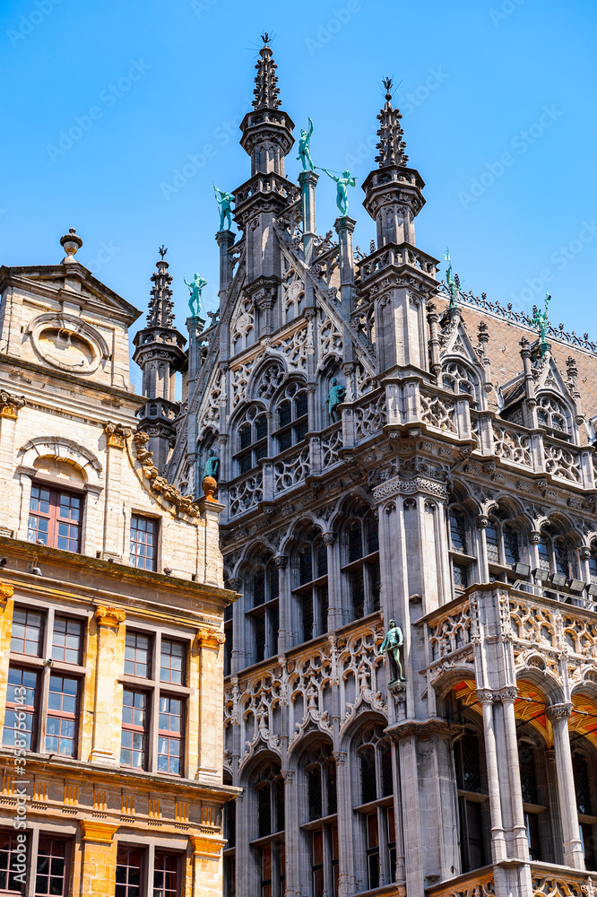 It's Architecture on the Grand Place (Grote Markt), the central square of Brussels, the UNESCO World Heritage