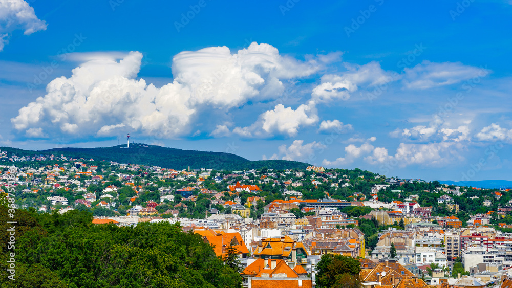 Fototapeta premium It's Sunny day in Budapest, Hungary