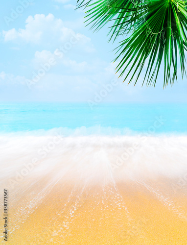 Fototapeta Naklejka Na Ścianę i Meble -  Summer holiday travel background design. Sand and sea landscape with palm tree.