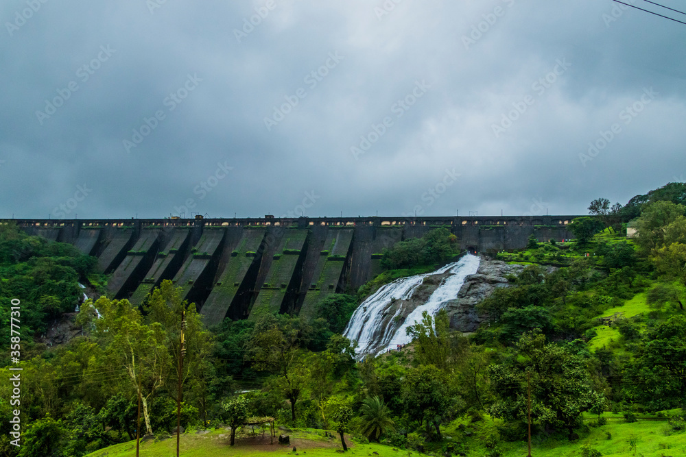Wilson dam bhandardara in Monsoon