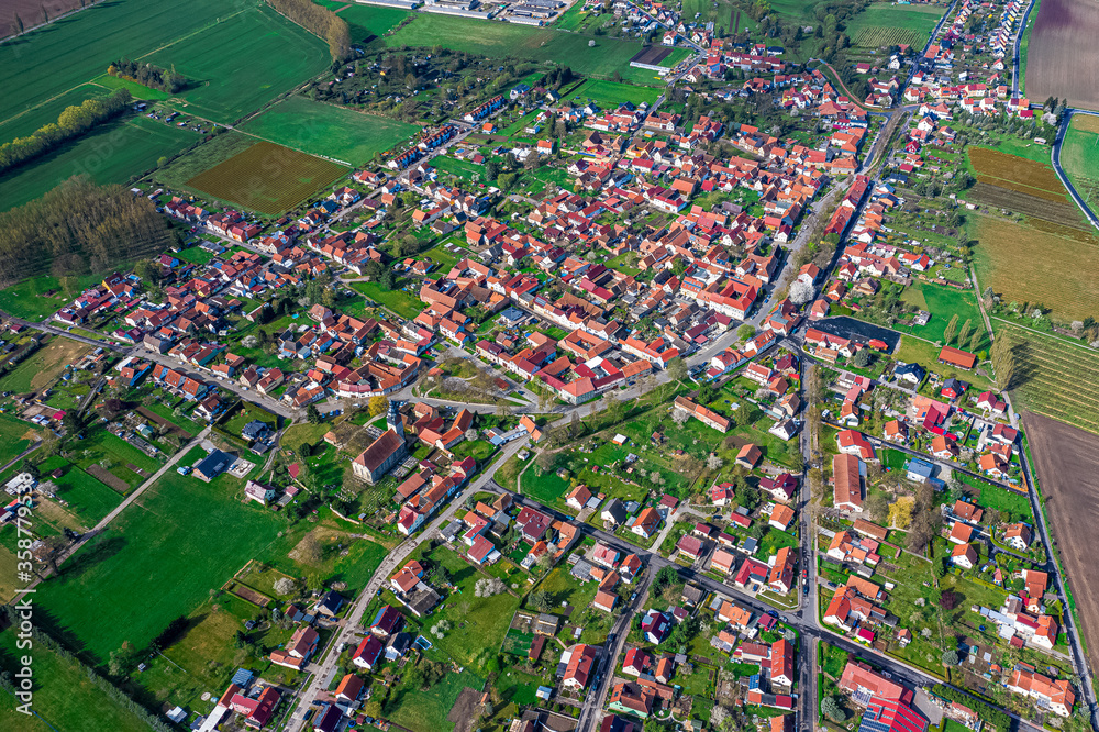 Oberdorla & Niederdorla sowie der Mittelpunkt Deutschlands aus der Luft