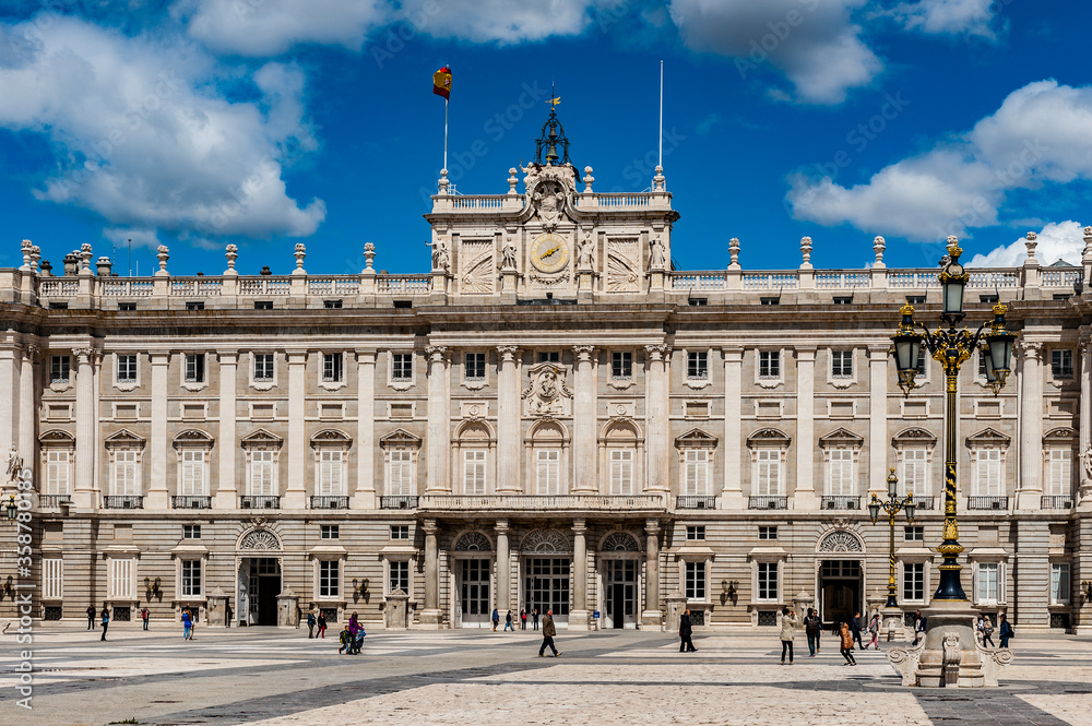 Obraz premium It's Square near the Palacio Real (Royal Palace), Madrid, Spain. Royal Palace is the official residence of the Spanish Royal Family