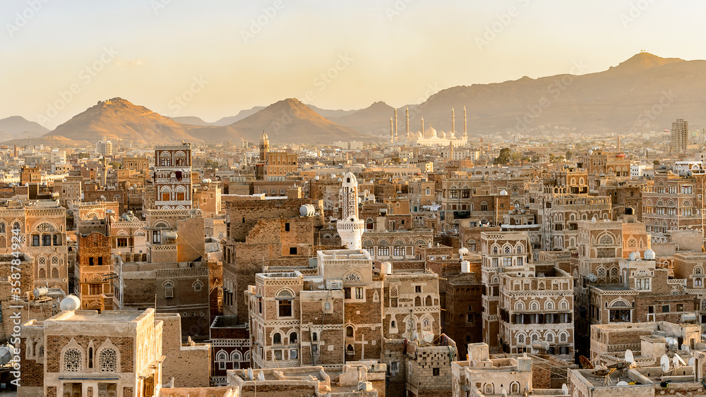 Fototapeta premium Architecture of the Old Town of Sana'a, Yemen. UNESCO World heritage