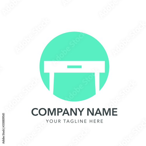 logo table