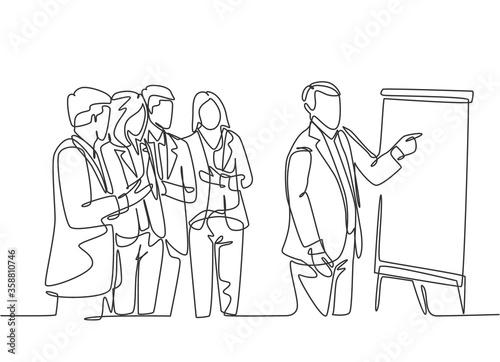 Single continuous line drawing of senior manager giving presentation and instruction to the marketing staffs on flip chart. Business meeting concept one line draw design vector graphic illustration