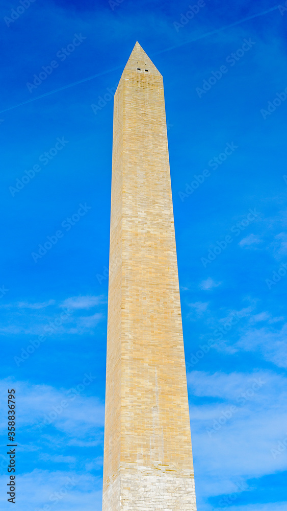 It's Washington Monument, an obelisk on the National Mall in Washington, D.C. U.S. National Register of Historic Places