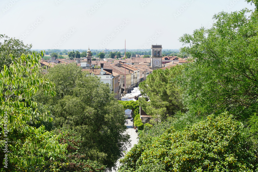 Veduta di Este dai giardini del Castello Carrarese - Este, Padova, Italia