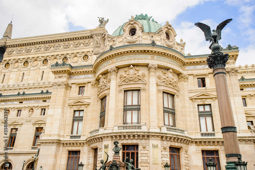 Fototapeta premium It's Opera Garnier, an opera house in Paris, France. It has 1979 seats and it was built by the architect Charles Garnier